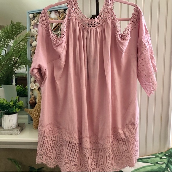 NWT! Sweet Feminine Pink Mauve Lace Cold Shoulder Top Sz 2X - Picture 7 of 10